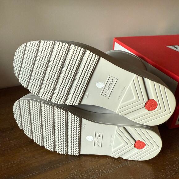 Hunter Woman’s Original Gray Play Short Rain Boots- Size 8M - Picture 7 of 10